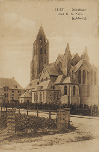 130764 Gezicht op de R.K. St. Josephkerk (Rozenstraat 20) te Zeist.